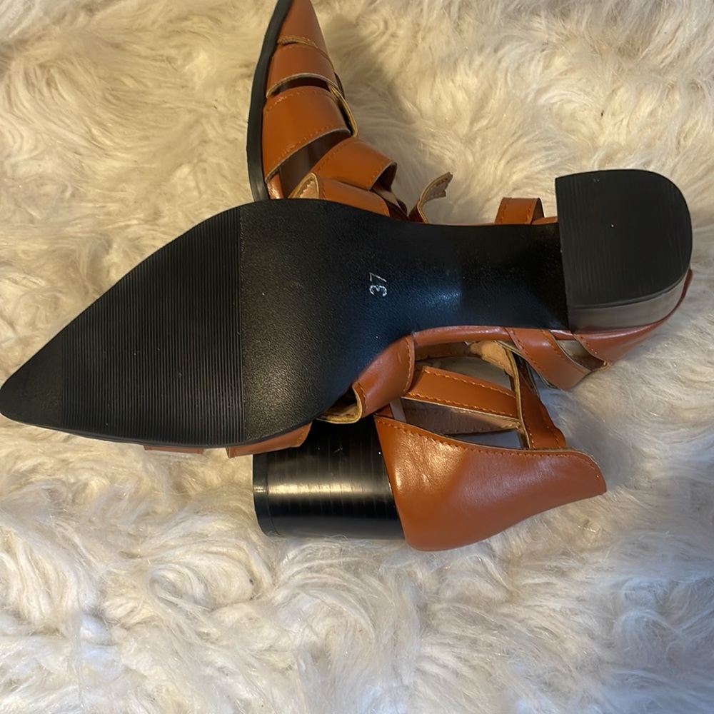 Sandals - Picture 6 of 7